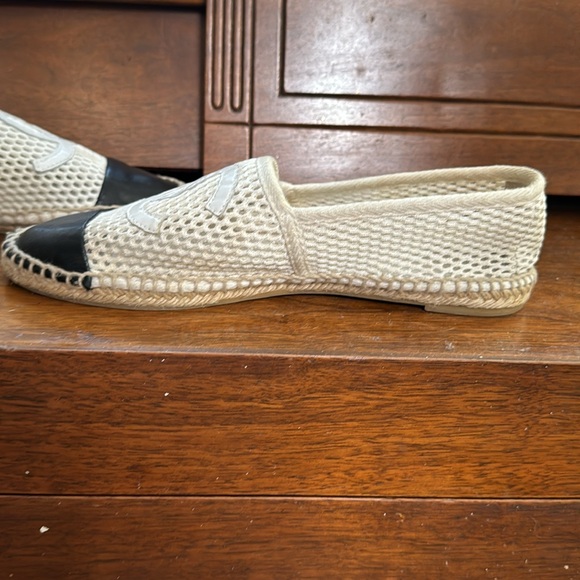 Chanel open weave and leather espadrille - Picture 9 of 11